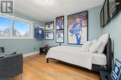 293 Mississaga Street, Oakville, ON - Indoor Photo Showing Bedroom