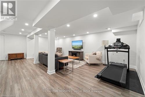 293 Mississaga Street, Oakville, ON - Indoor Photo Showing Gym Room