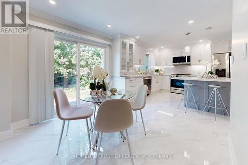 1436 Livingston Road, Oakville (Iroquois Ridge South), ON - Indoor Photo Showing Dining Room