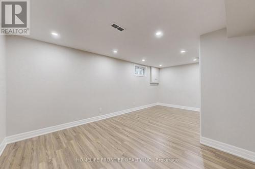 1436 Livingston Road, Oakville (Iroquois Ridge South), ON - Indoor Photo Showing Other Room