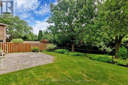 1436 Livingston Road, Oakville, ON - Outdoor