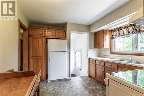 233 Glenholme Avenue, Hamilton, ON - Indoor Photo Showing Kitchen With Double Sink