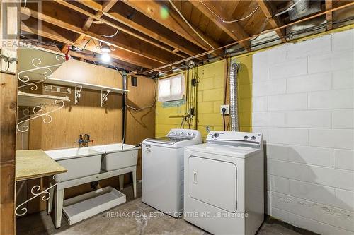 233 Glenholme Avenue, Hamilton, ON - Indoor Photo Showing Laundry Room