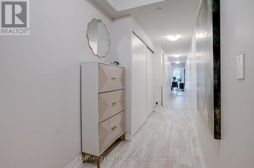 302 - 1630 Queen Street E, Toronto, ON - Indoor Photo Showing Other Room