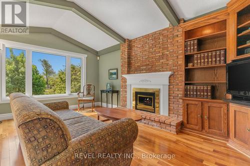 38 Oceanic Drive, Hamilton, ON - Indoor With Fireplace