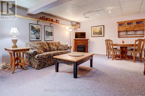 422 - 40 Museum Drive, Orillia, ON - Indoor Photo Showing Living Room