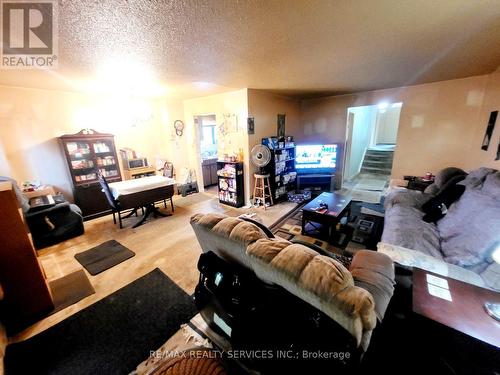 3123 Purnell Court, Mississauga, ON - Indoor Photo Showing Living Room