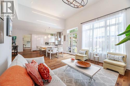 574 Stephens Crescent W, Oakville (Bronte East), ON - Indoor Photo Showing Living Room