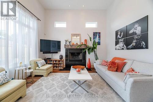 574 Stephens Crescent W, Oakville (Bronte East), ON - Indoor Photo Showing Living Room With Fireplace