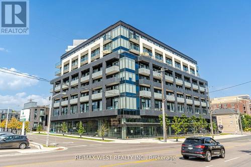 Ph 812 - 4208 Dundas Street W, Toronto, ON - Outdoor With Balcony