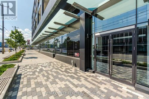 Ph 812 - 4208 Dundas Street W, Toronto, ON - Outdoor