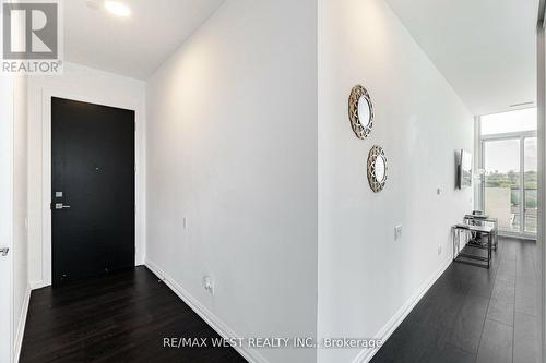 Ph 812 - 4208 Dundas Street W, Toronto, ON - Indoor Photo Showing Other Room