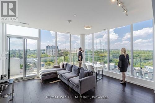 Ph 812 - 4208 Dundas Street W, Toronto, ON - Indoor Photo Showing Living Room