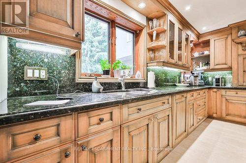 A - 1430 Hurontario Street, Mississauga, ON - Indoor Photo Showing Kitchen