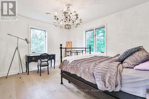 A - 1430 Hurontario Street, Mississauga, ON - Indoor Photo Showing Bedroom