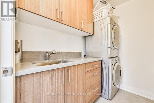 A - 1430 Hurontario Street, Mississauga, ON - Indoor Photo Showing Laundry Room