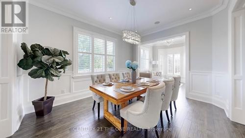 17 Creekview Avenue, Richmond Hill, ON - Indoor Photo Showing Dining Room