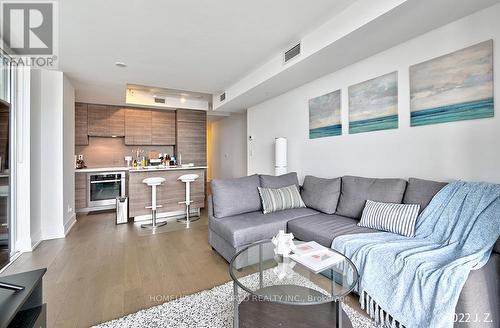 1601 - 200 Bloor Street W, Toronto C02, ON - Indoor Photo Showing Living Room