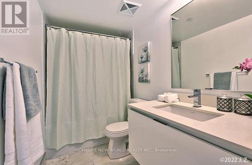 1601 - 200 Bloor Street W, Toronto (Annex), ON - Indoor Photo Showing Bathroom