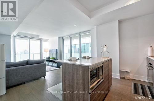 1601 - 200 Bloor Street W, Toronto (Annex), ON - Indoor With Fireplace