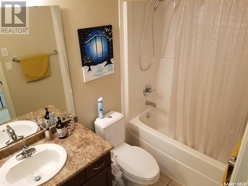 2319 Riverbend Crescent, Regina, SK - Indoor Photo Showing Bathroom