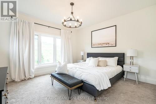 16 Gelderland Crescent, Oro-Medonte, ON - Indoor Photo Showing Bedroom