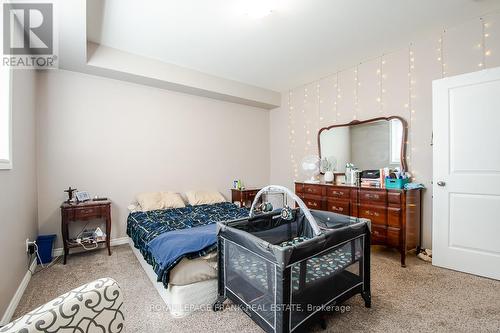 805B Dundas Street W, Whitby (Downtown Whitby), ON - Indoor Photo Showing Bedroom