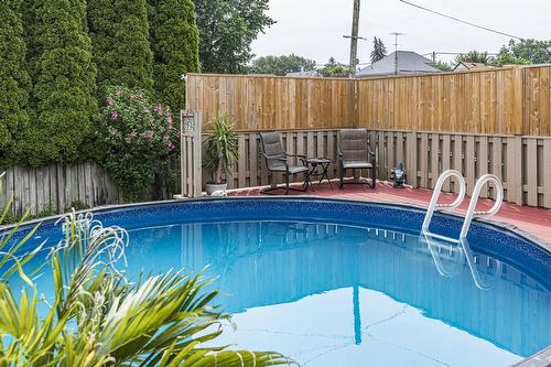 5180 Slater Avenue, Niagara Falls, ON - Outdoor With Above Ground Pool