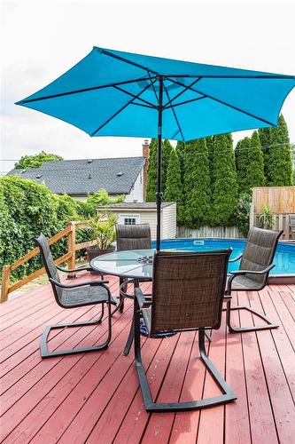 5180 Slater Avenue, Niagara Falls, ON - Outdoor With In Ground Pool With Deck Patio Veranda
