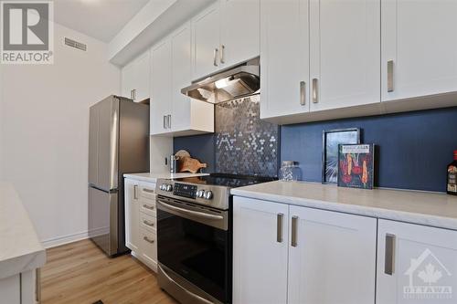 80 Jaguar Private Unit#I, Ottawa, ON - Indoor Photo Showing Kitchen With Stainless Steel Kitchen