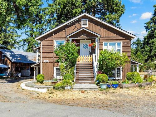 1922 Cedar Rd, Nanaimo, BC - Outdoor