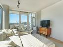 611-989 Johnson St, Victoria, BC  - Indoor Photo Showing Bedroom 