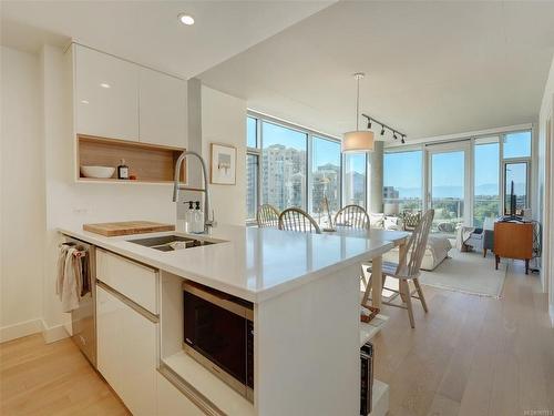 611-989 Johnson St, Victoria, BC - Indoor Photo Showing Kitchen With Double Sink