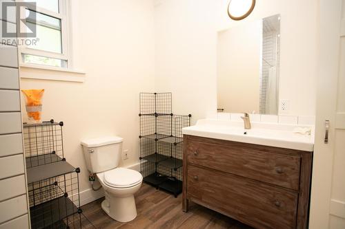 5404 Milford Haven Rd, Hilton Beach, ON - Indoor Photo Showing Bathroom