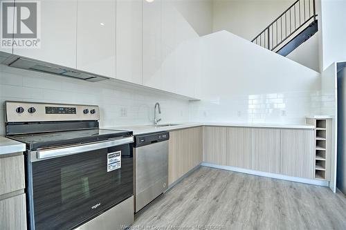 7333 Meo Unit# 111, Lasalle, ON - Indoor Photo Showing Kitchen