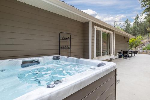 158 Terrace Hill Court, Kelowna, BC - Outdoor With Exterior