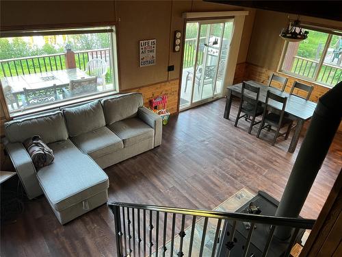 30-10250 Dee Lake Road, Lake Country, BC - Indoor Photo Showing Living Room