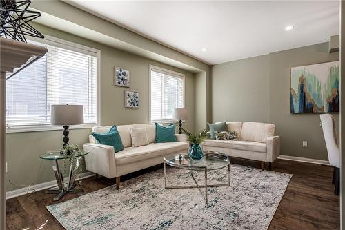 470 Beach Boulevard|Unit #67, Hamilton, ON - Indoor Photo Showing Living Room