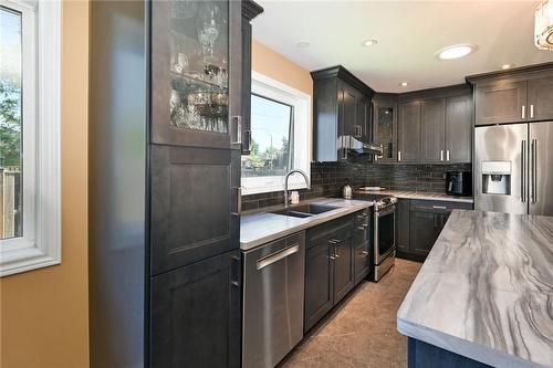 28 Woodburn Avenue, St. Catharines, ON - Indoor Photo Showing Kitchen With Double Sink With Upgraded Kitchen