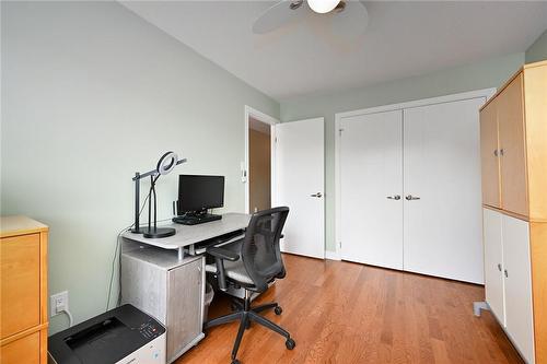 28 Woodburn Avenue, St. Catharines, ON - Indoor Photo Showing Office