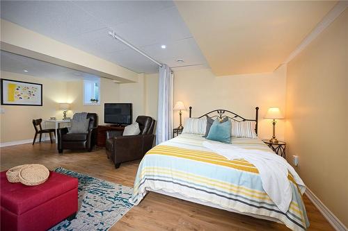 28 Woodburn Avenue, St. Catharines, ON - Indoor Photo Showing Bedroom