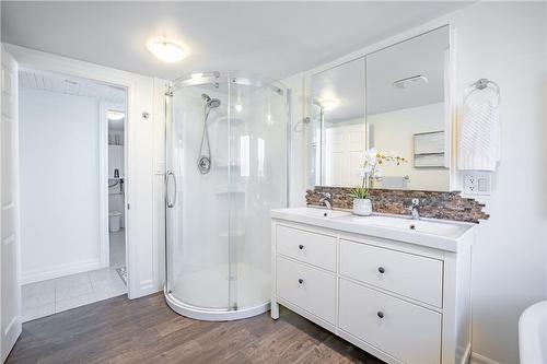 11624 Belleview Beach Road, Wainfleet, ON - Indoor Photo Showing Bathroom