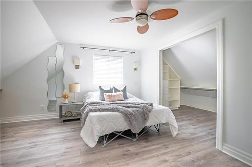 11624 Belleview Beach Road, Wainfleet, ON - Indoor Photo Showing Bedroom