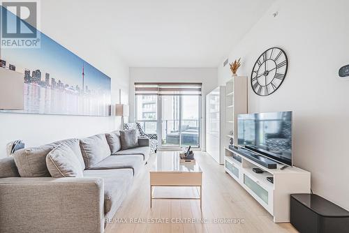 2405 - 10 Park Lawn Road, Toronto, ON - Indoor Photo Showing Living Room