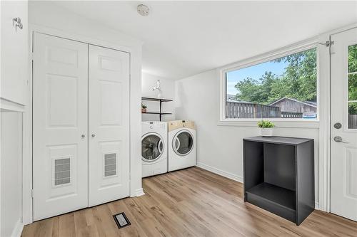 652 Upper Wellington Street, Hamilton, ON - Indoor Photo Showing Laundry Room