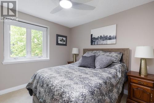 1887 Sherwood Forrest Circle, Mississauga, ON - Indoor Photo Showing Bedroom