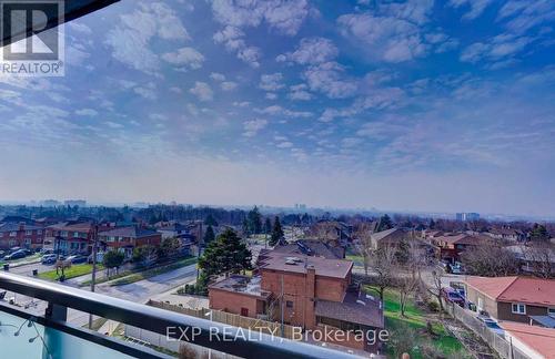 419 - 2522 Keele Street, Toronto W04, ON - Outdoor With View