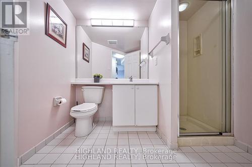 705 - 1700 The Collegeway, Mississauga, ON - Indoor Photo Showing Bathroom