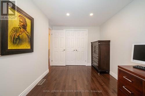 1084 Pearson Drive, Oakville, ON - Indoor Photo Showing Other Room