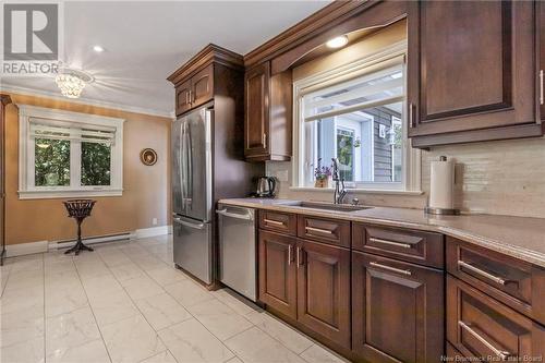 211 Shediac Road, Moncton, NB - Indoor Photo Showing Kitchen